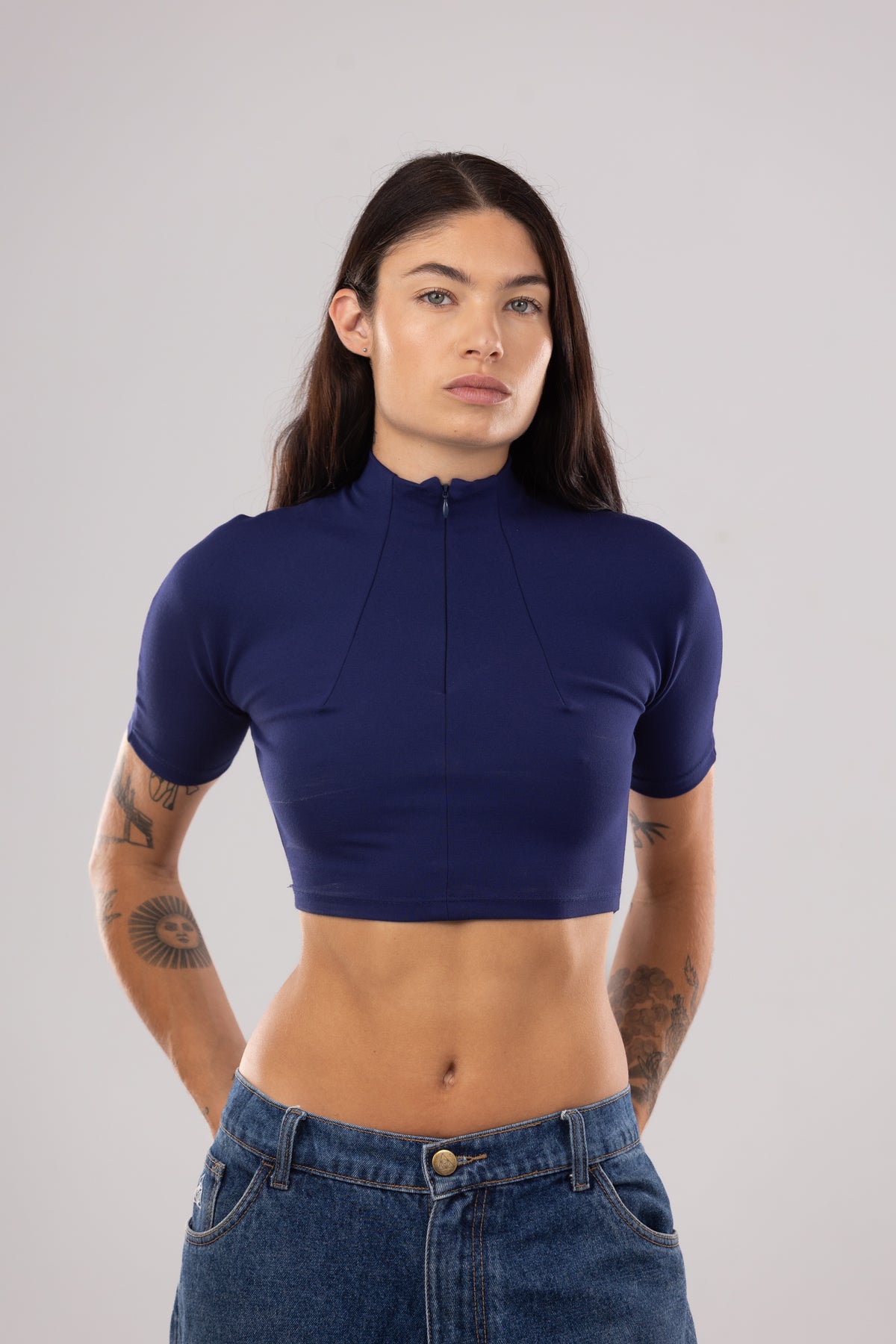 Top Crop Entallado con Pinzas – Azul