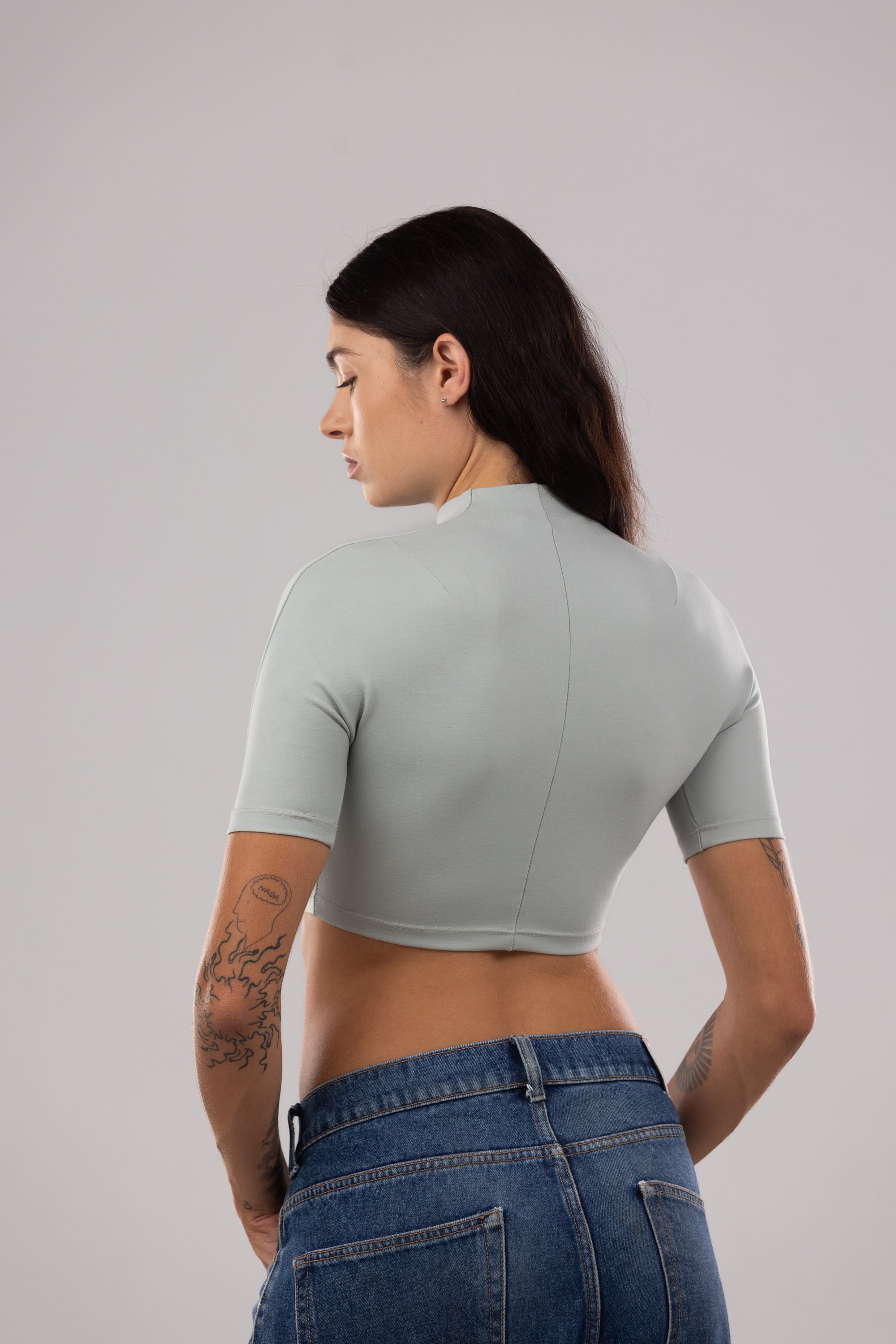 Top Crop Entallado con Pinzas – Menta